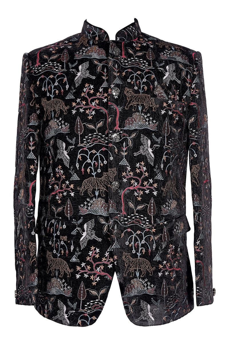 Bespoke Tailoring: Why Custom-Fit Ethnic Wear Makes All the Difference