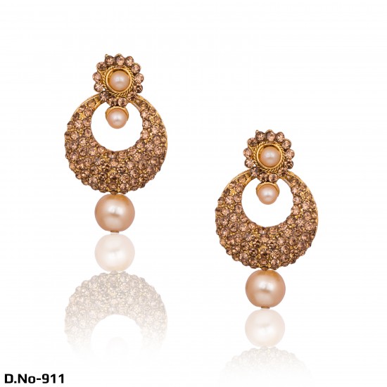 Antique Gold with Fashionable Pearls Earrings